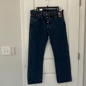 Levi’s 501 original 100% cotton dark wash straight leg